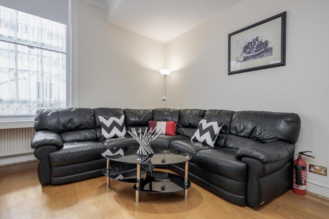 Oxford Street Homestay London Bagian luar foto