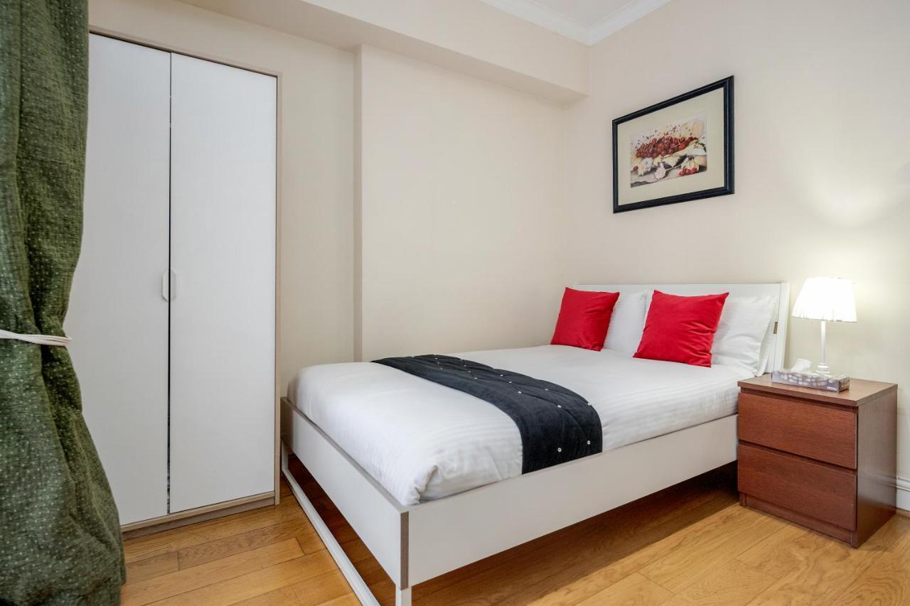 Oxford Street Homestay London Bagian luar foto